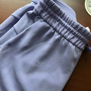 Lavender soft streme pants lululemon size 6